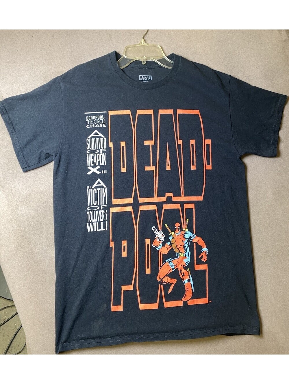 Marvel Comic's Deadpool T Shirt Size Medium "survivor of weapon X" A Victim Will